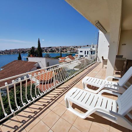 Apartments Cacija Trogir Exterior foto